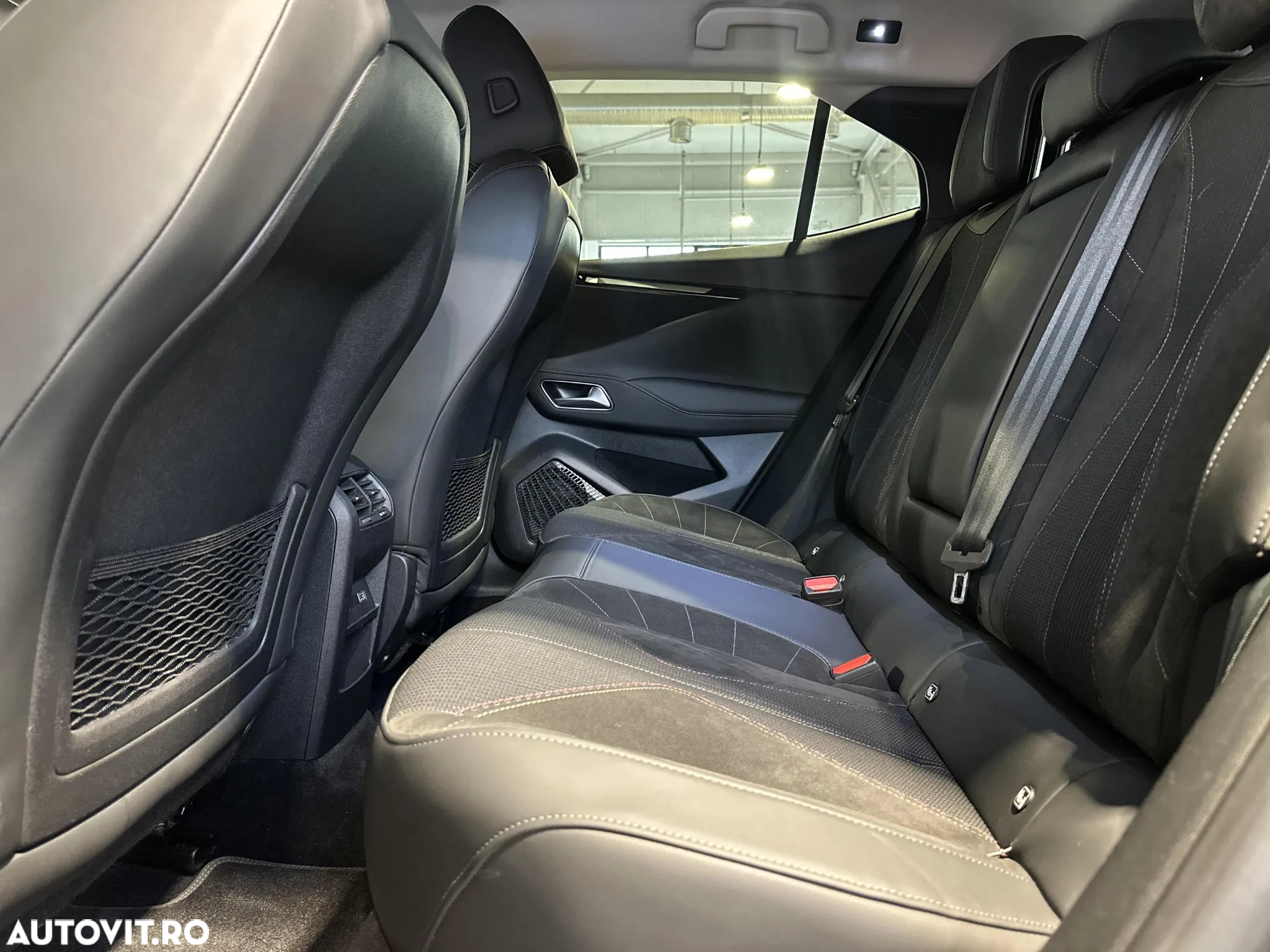DS Automobiles DS 4 - 12