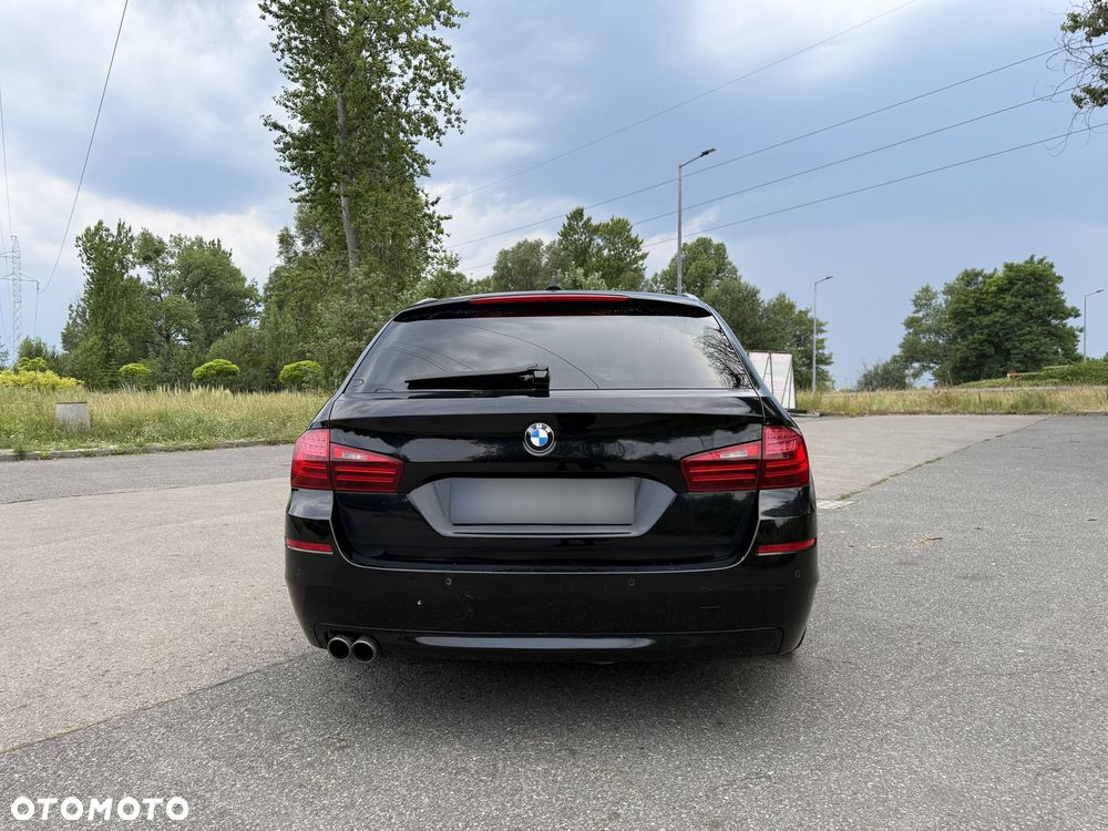 BMW Seria 5 520d xDrive - 5