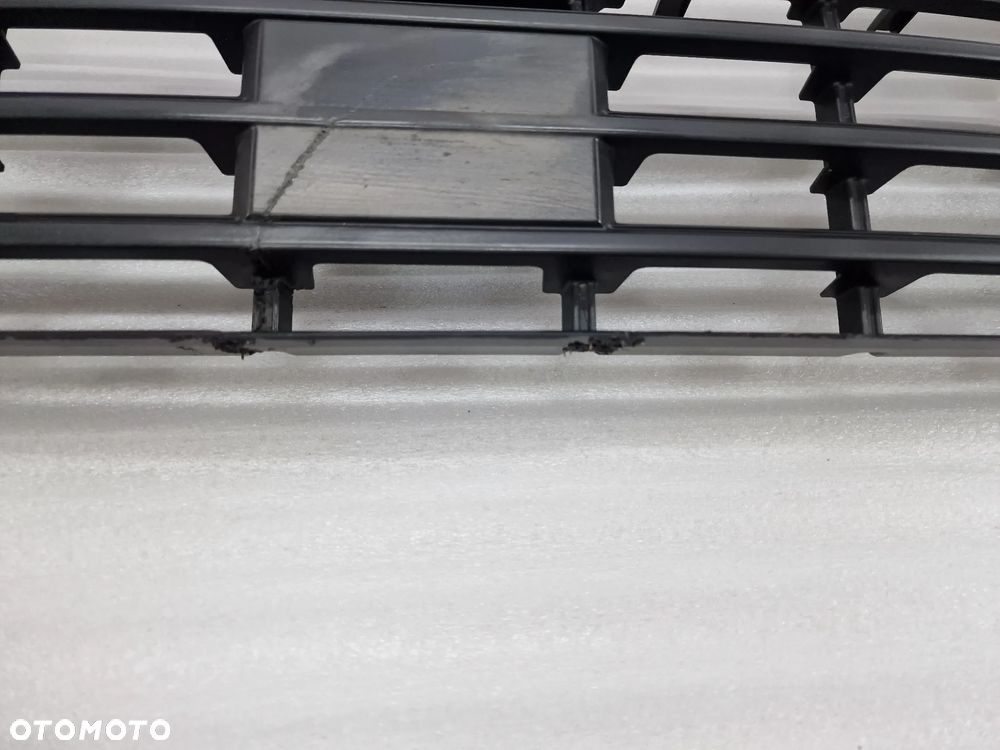 VW T6 LIFT T6.1 7LA 19- 4 MOTION ATRAPA / GRILL PRZEDNI PRZÓD , NR 7LA853651C / 7LA853653J , NR AUKCJI GR123 - 18