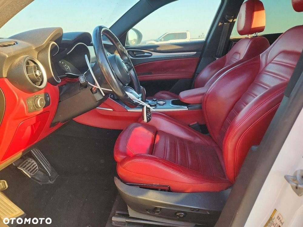 Alfa Romeo Stelvio 2.0 Turbo TI Q4 - 7