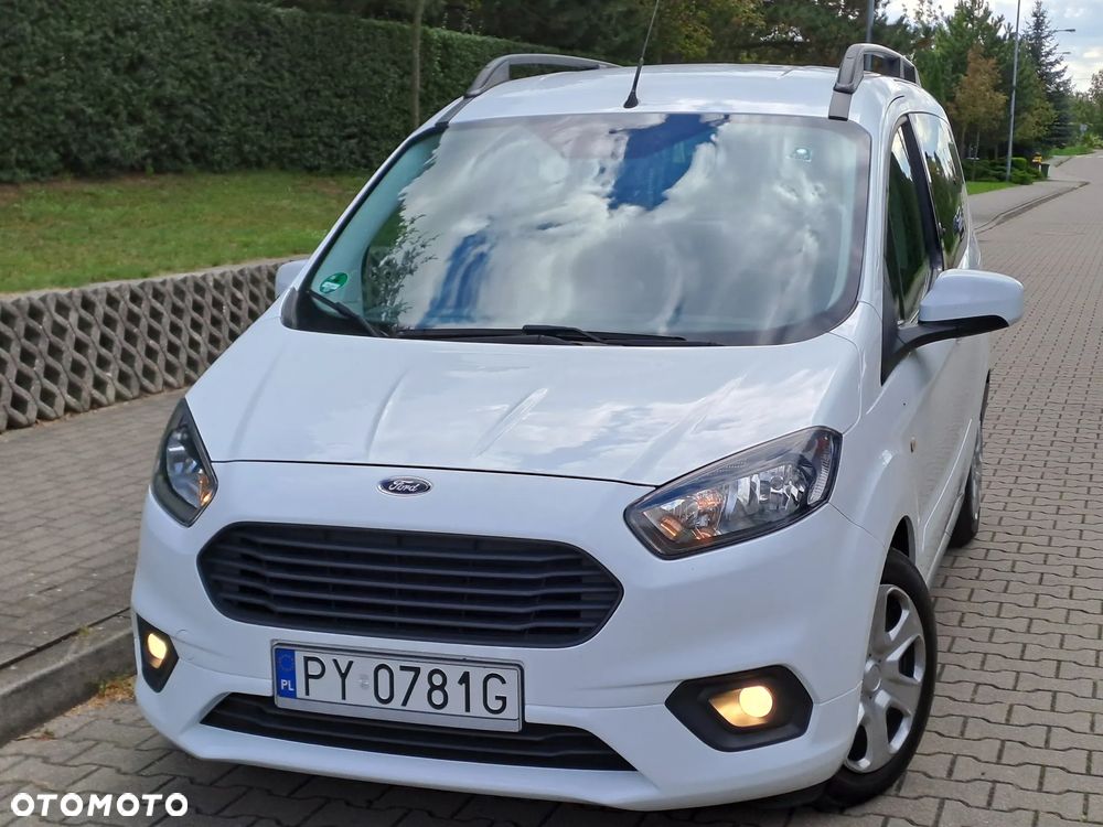 Ford Tourneo Courier - 18