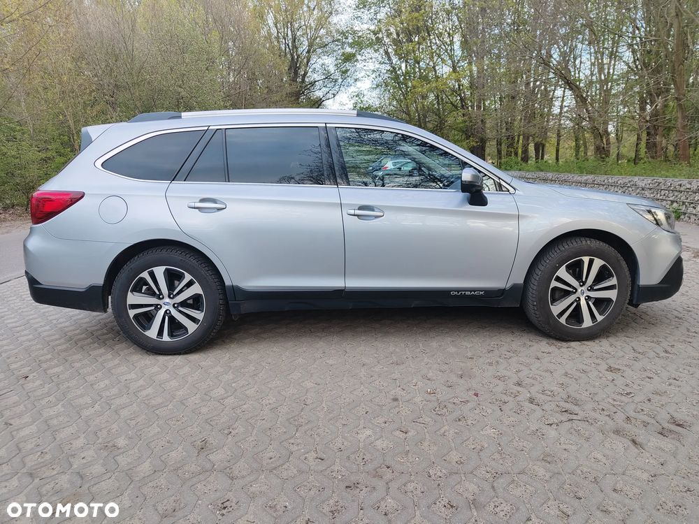 Subaru Outback 2.5i Exclusive - 2