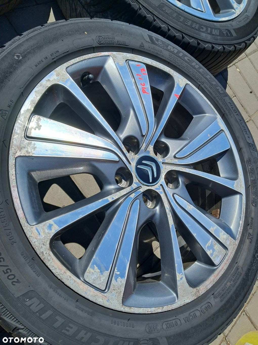 Citroen C4 Grand Picasso II Felgi aluminiowe 9677090377 7.0"x17" 5x108 ET50 - 4