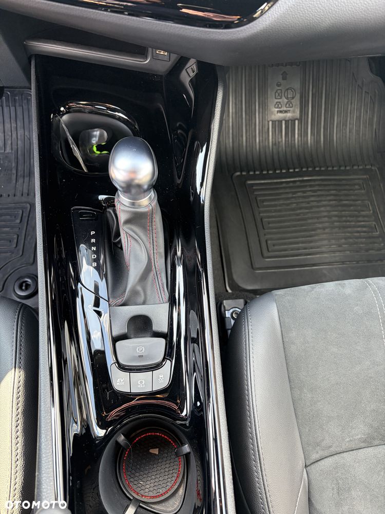 Toyota C-HR 1.8 Hybrid GPF GR Sport - 17