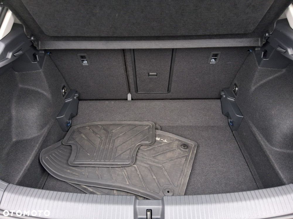 Volkswagen T-Roc 1.5 TSI Special Edition - 29