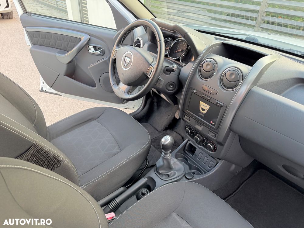 Dacia Duster dCi 110 FAP 4x2 Laureate - 8