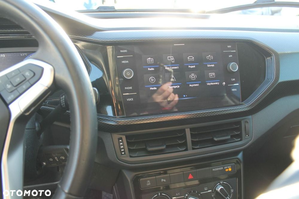 Volkswagen T-Cross - 16
