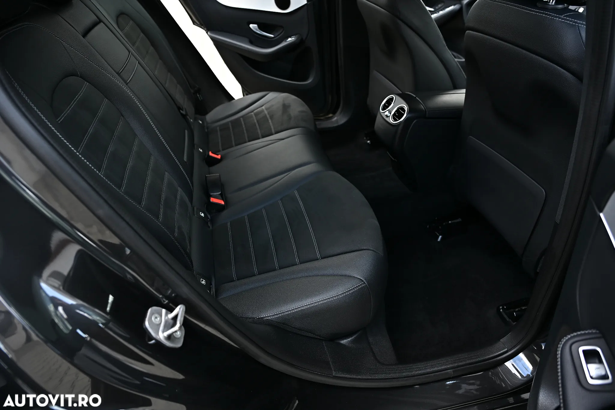 Mercedes-Benz GLC 220 d 4Matic 9G-TRONIC Edition AMG Line - 35