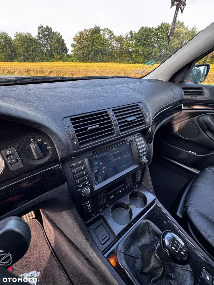 BMW Seria 5 - 12