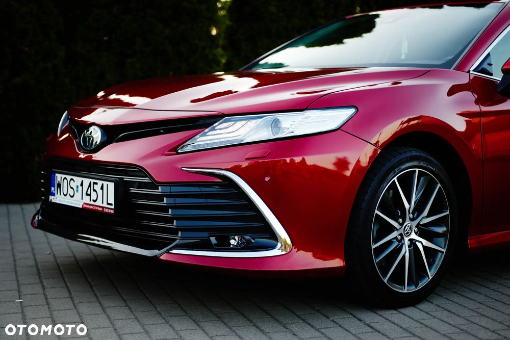 Toyota Camry 2.5 Hybrid Executive CVT - 2