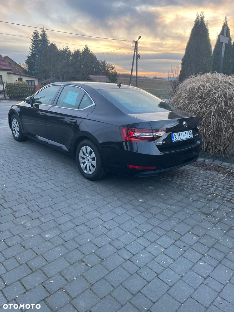 Skoda Superb 1.4 TSI Ambition - 3