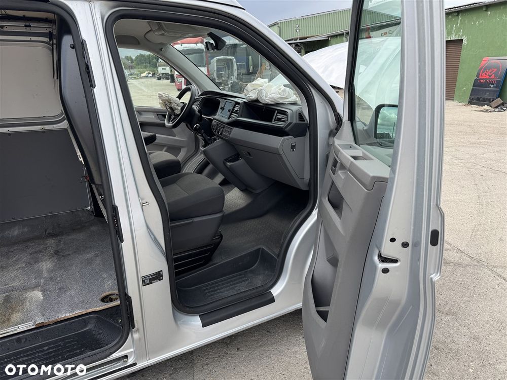 Volkswagen TRANSPORTER T6.1 - 26
