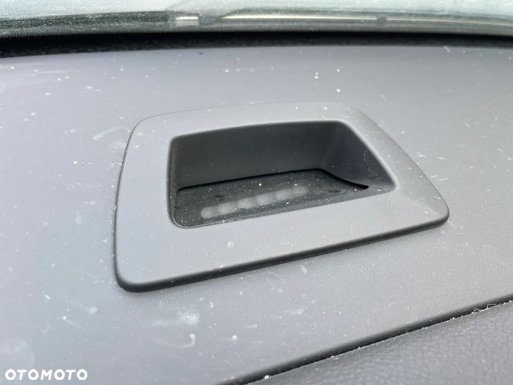 Cadillac XT4 w całości lub na części - 16