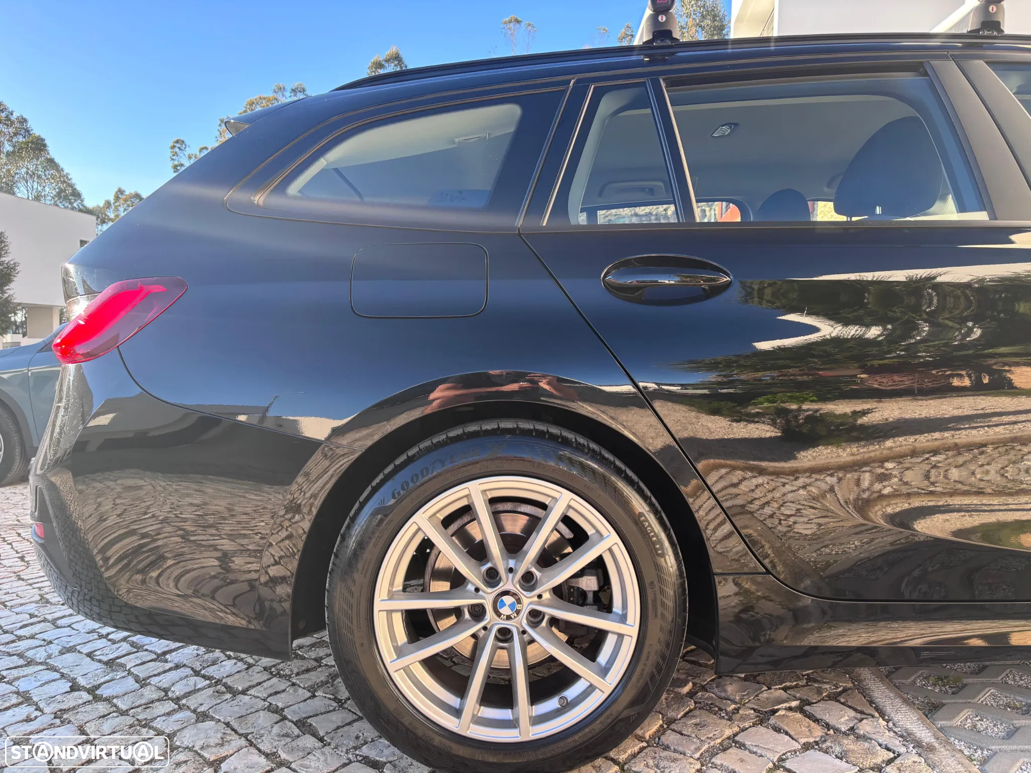 BMW 318 d Touring Essence - 8