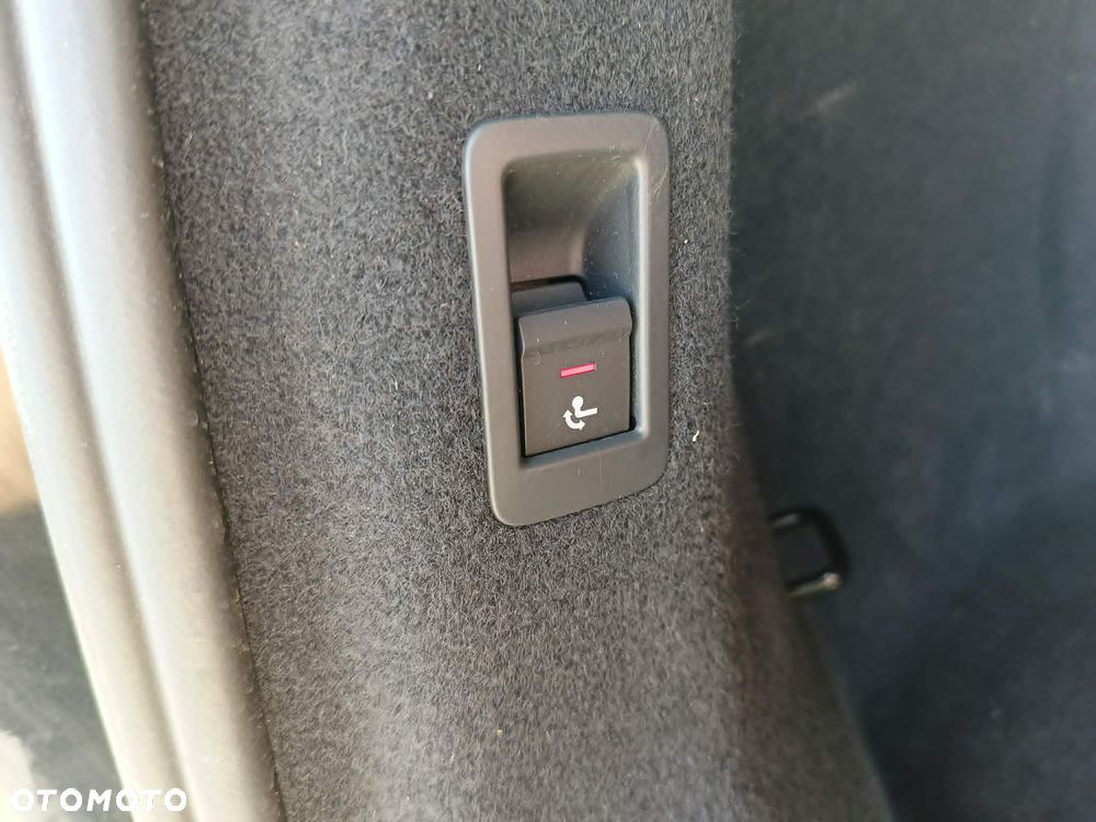 Audi Q4 e-tron 45 82kWh S Line - 37