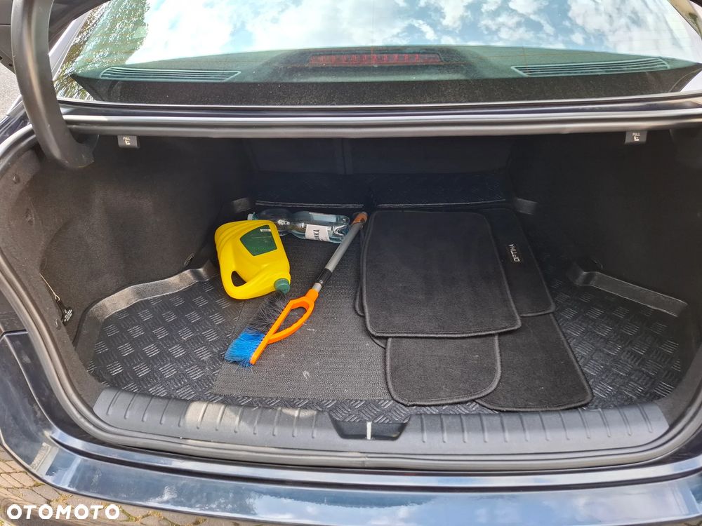 Kia Optima 1.7 CRDI M DCT - 17