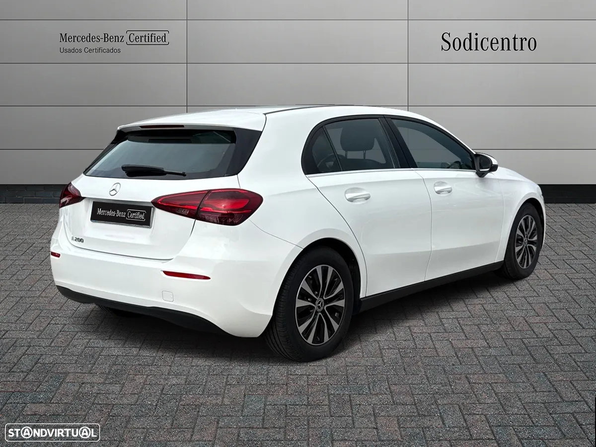 Mercedes-Benz A 200 Standard - 4