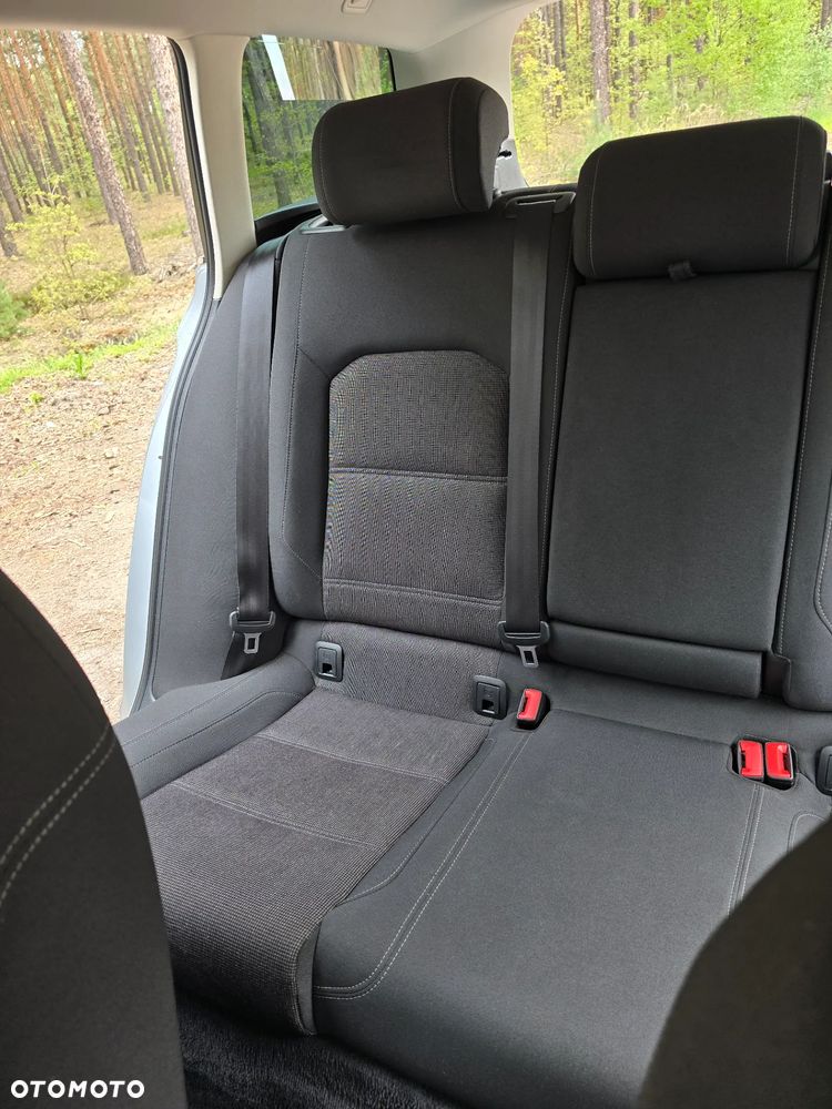 Volkswagen Passat 2.0 TDI (BlueMotion Technology) Comfortline - 18