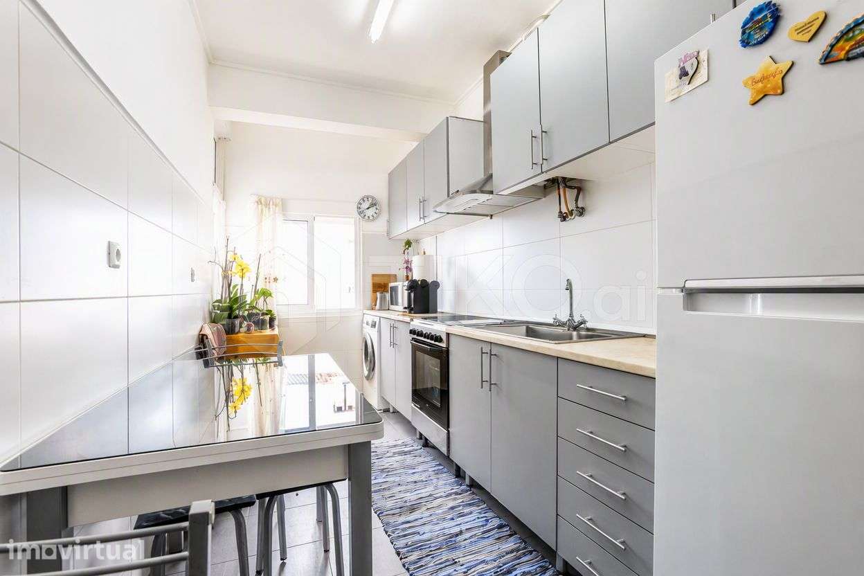 APARTAMENTO T2  REMODELADO COM VARANDA | CLASSE ENERGÉTICA B- | JUNTO - Grande imagem: 2/29