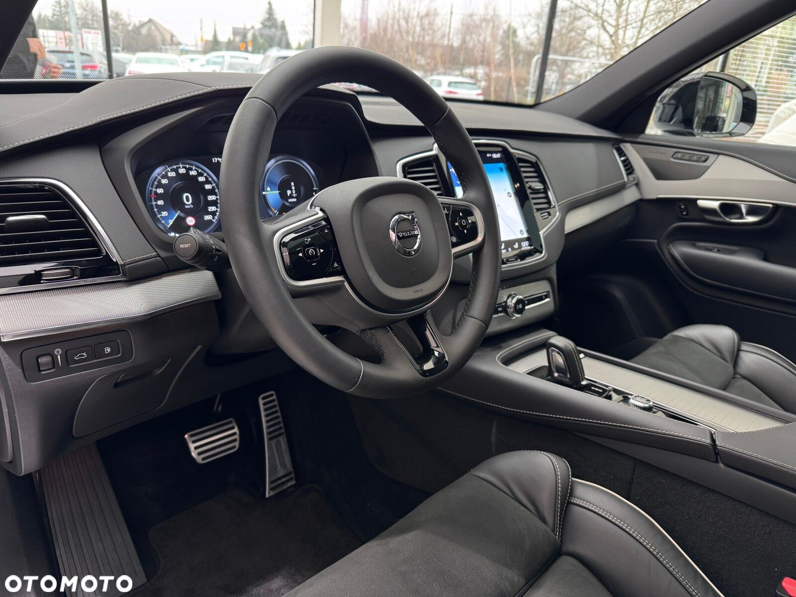 Volvo XC 90 - 8