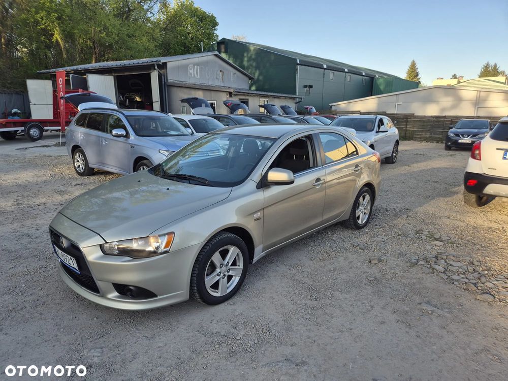 Mitsubishi Lancer 1.8 Inform LPG - 3