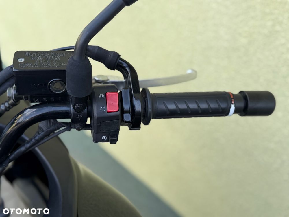 Suzuki DL - 37