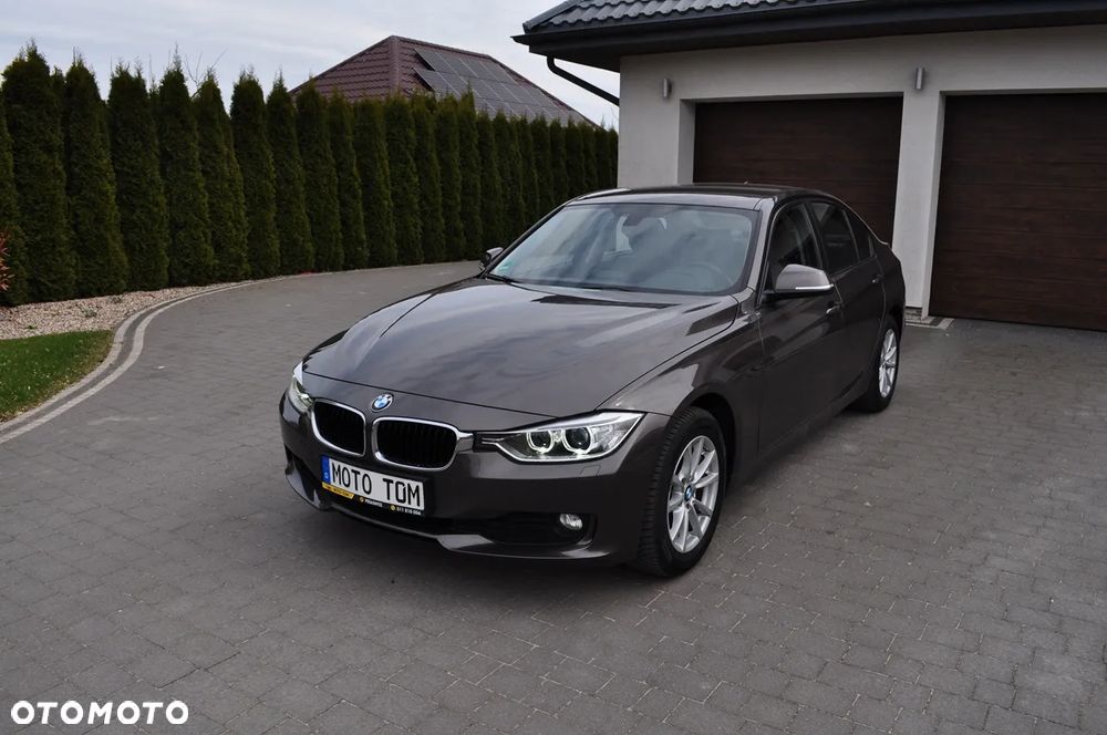 BMW Seria 3 320d - 11
