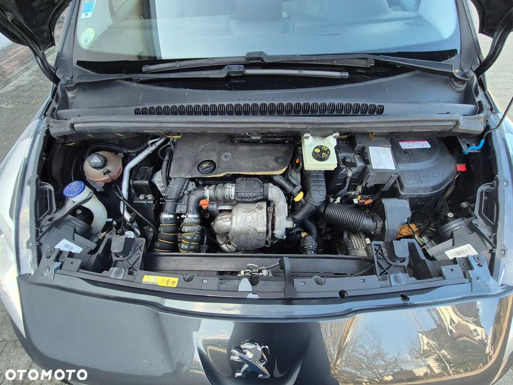 Peugeot 5008 - 21
