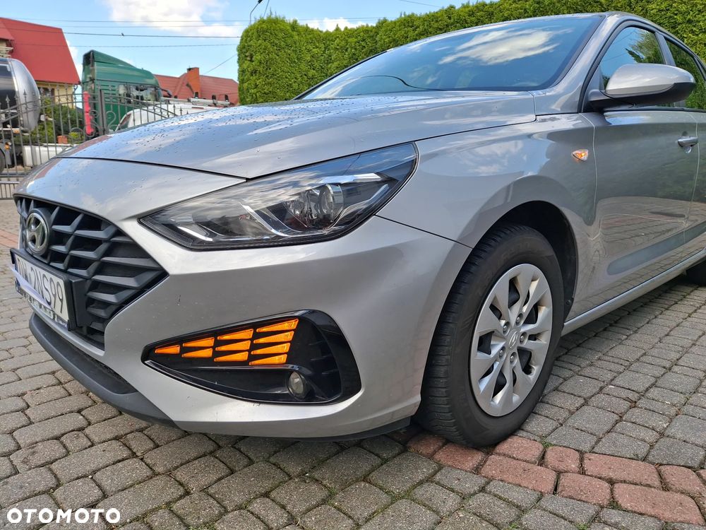 Hyundai i30 1.5 DPI Classic + - 14