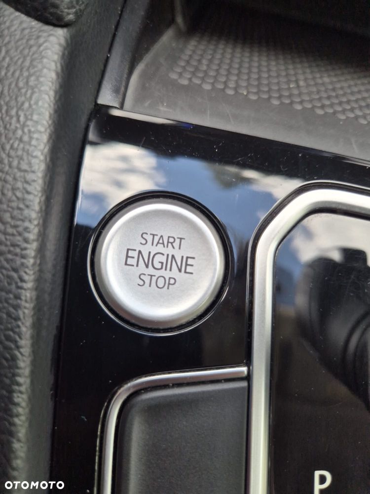 Volkswagen Passat 2.0 TSI Business DSG - 27