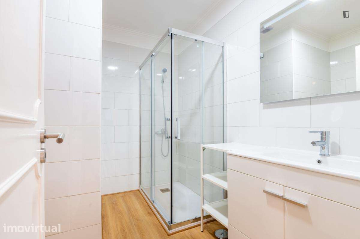 Quarto - localizado em Bairro Alto Lisbon - Grande imagem: 5/7
