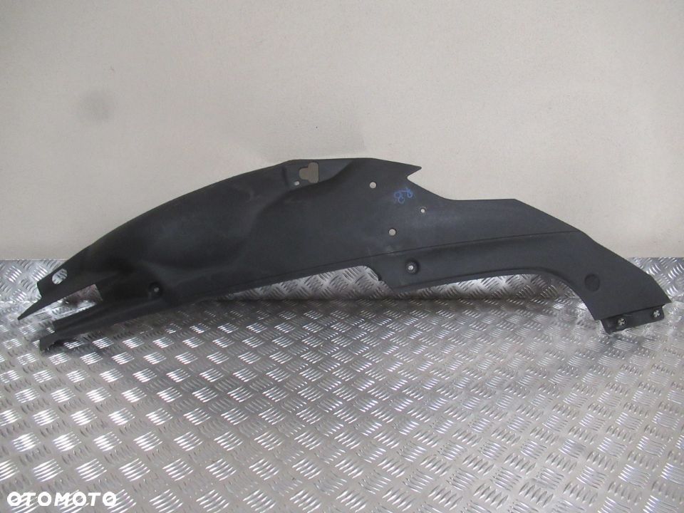 OSŁONA BŁOTNIKA PRAWEGO AUDI R8 2006-2015 rok - 1