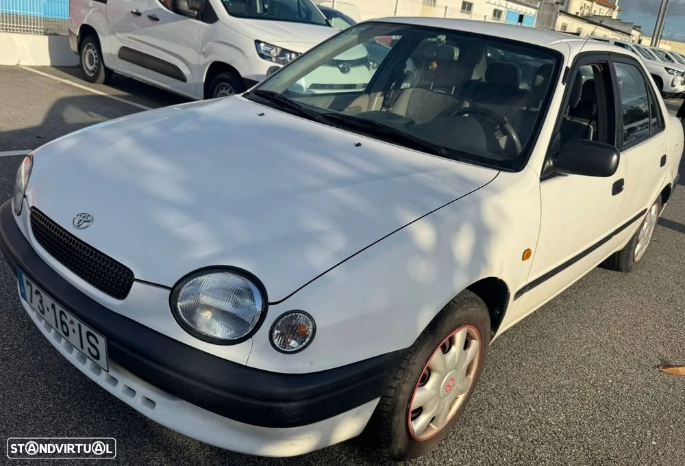 Toyota Corolla Sedan 1.3 Terra AC - 1