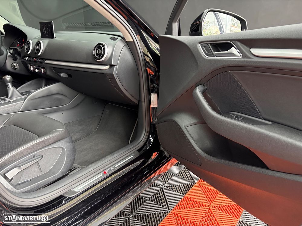 Audi A3 Limousine 2.0 TDI S-line - 40