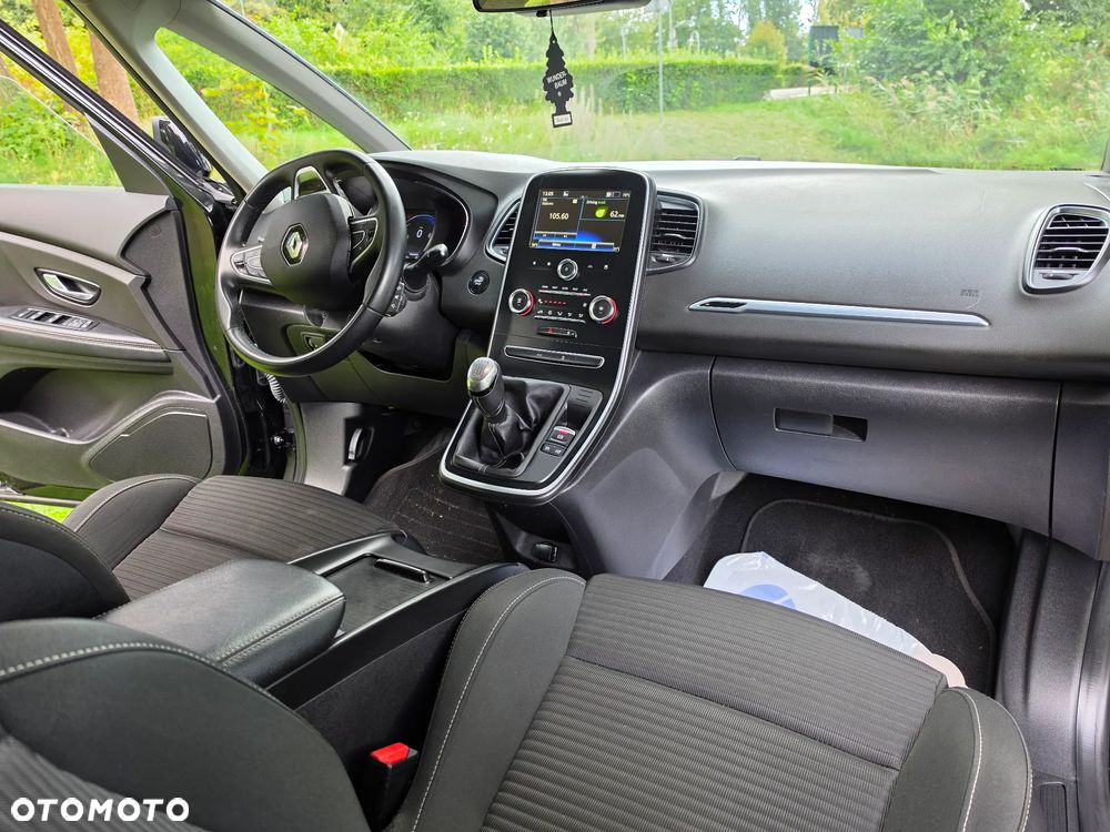 Renault Grand Scenic ENERGY TCe 140 Business - 8