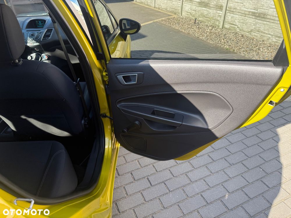 Ford Fiesta - 17