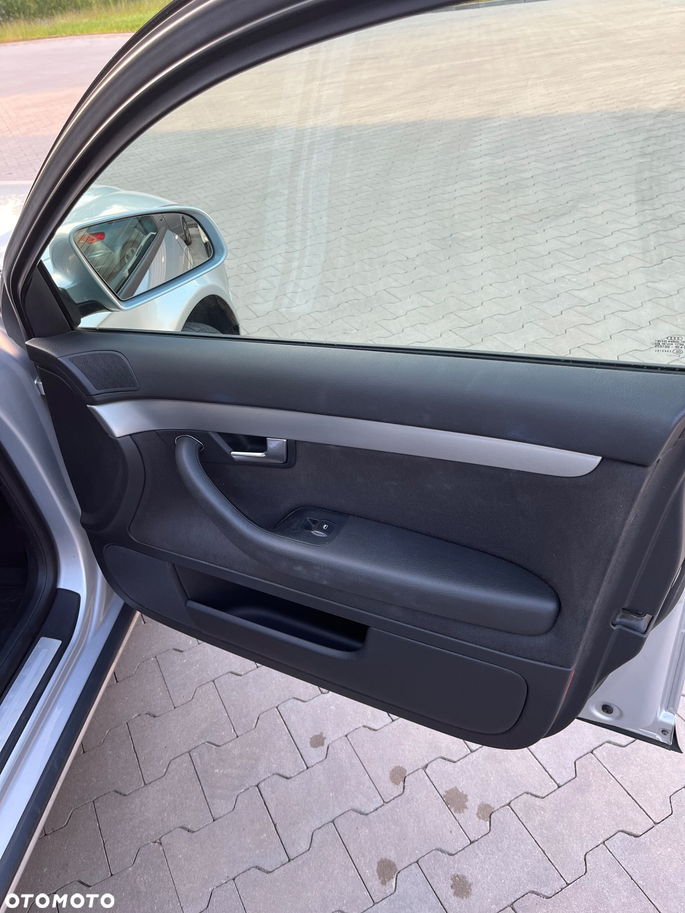 Audi A4 Avant 2.0 TDI Multitronic - 23