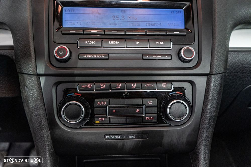 VW Golf Cabriolet 1.6 TDi BlueMotion - 27