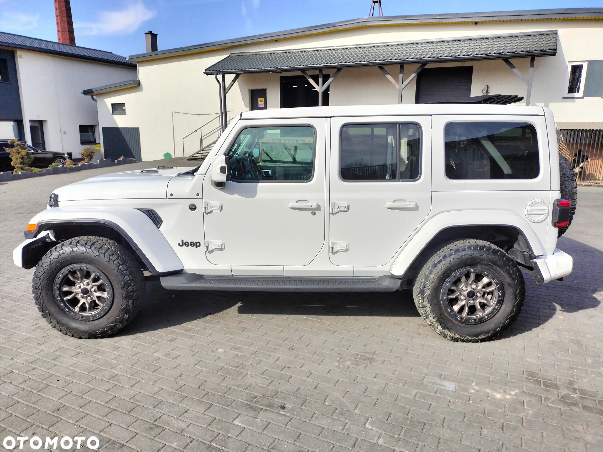 Jeep Wrangler - 9