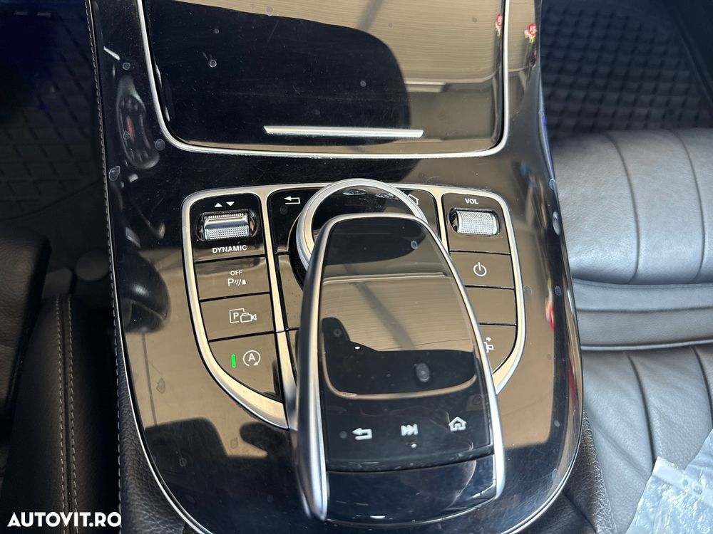 Mercedes-Benz E 200 MHEV - 10