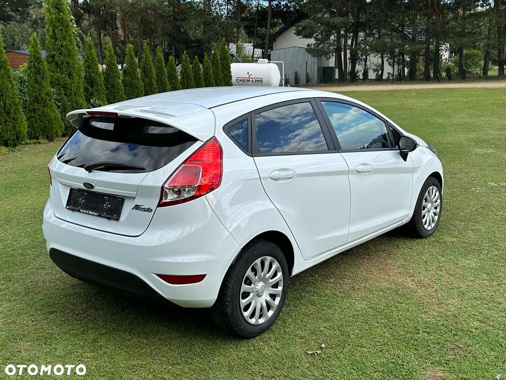 Ford Fiesta - 8