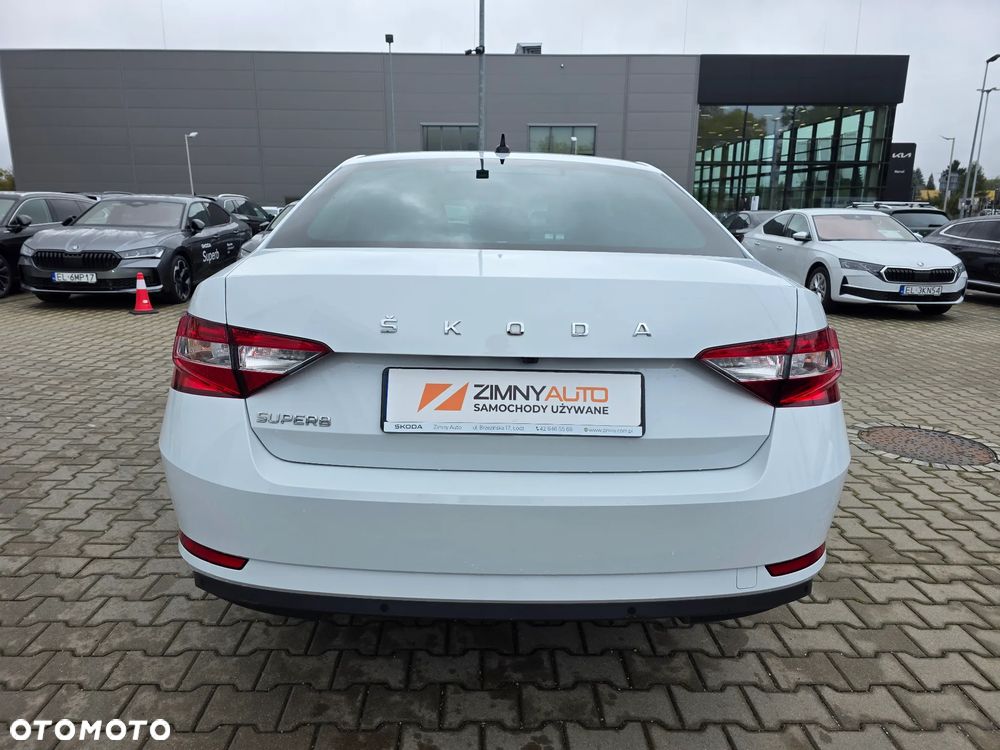 Skoda Superb 2.0 TDI SCR Ambition DSG - 5