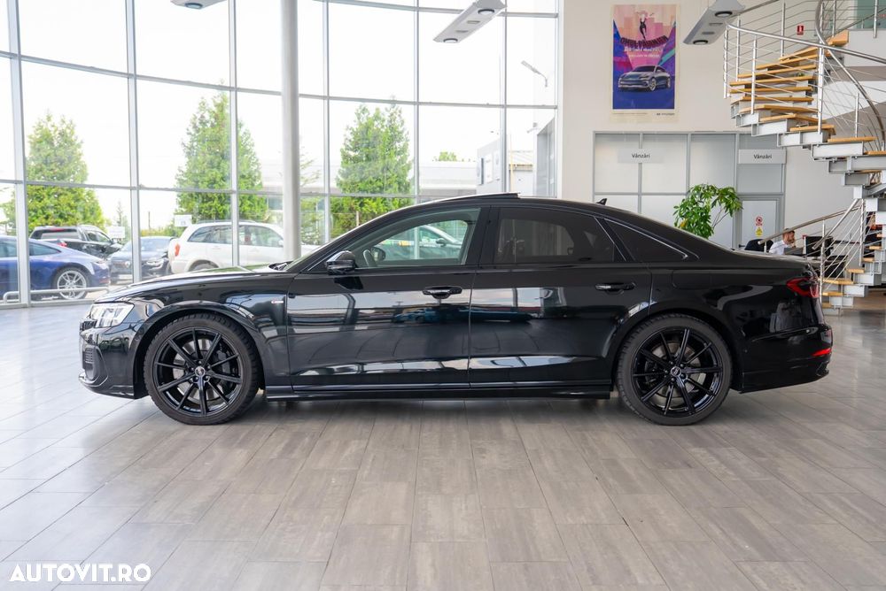 Audi A8 - 8