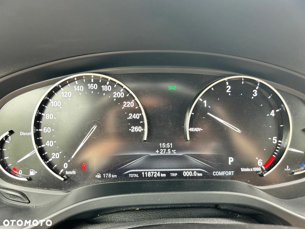 BMW X3 xDrive20d - 38