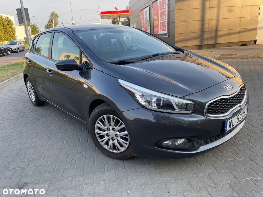 Kia Ceed 1.6 CRDi 115 ISG Vision - 25