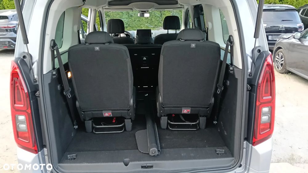 Toyota Proace City - 32