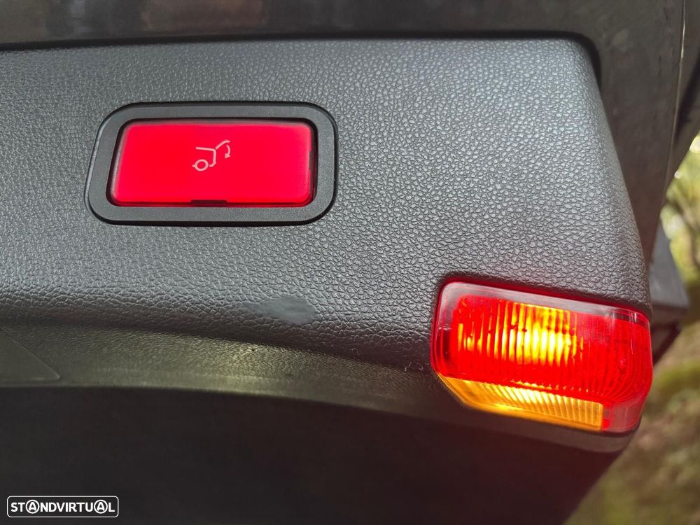 Mercedes-Benz E 250 CDi Avantgarde BlueEfficiency - 45