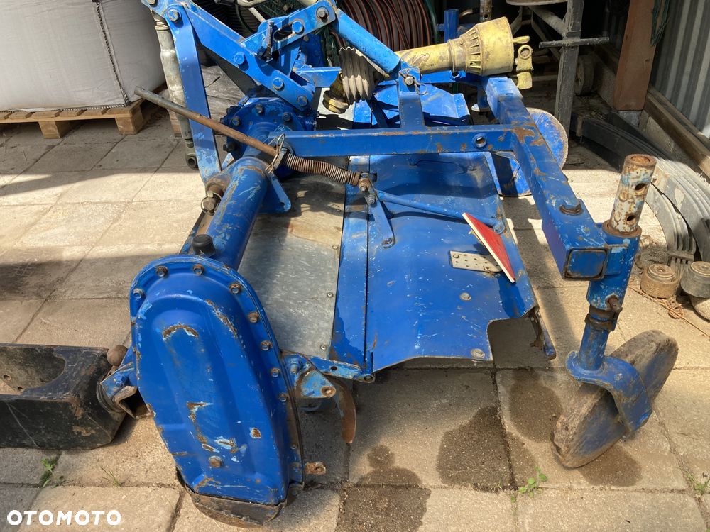 Massey Ferguson MF 2415 - 26