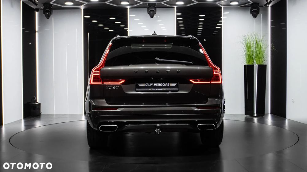 Volvo XC 60 T6 Plug-In Hybrid AWD R-Design - 8