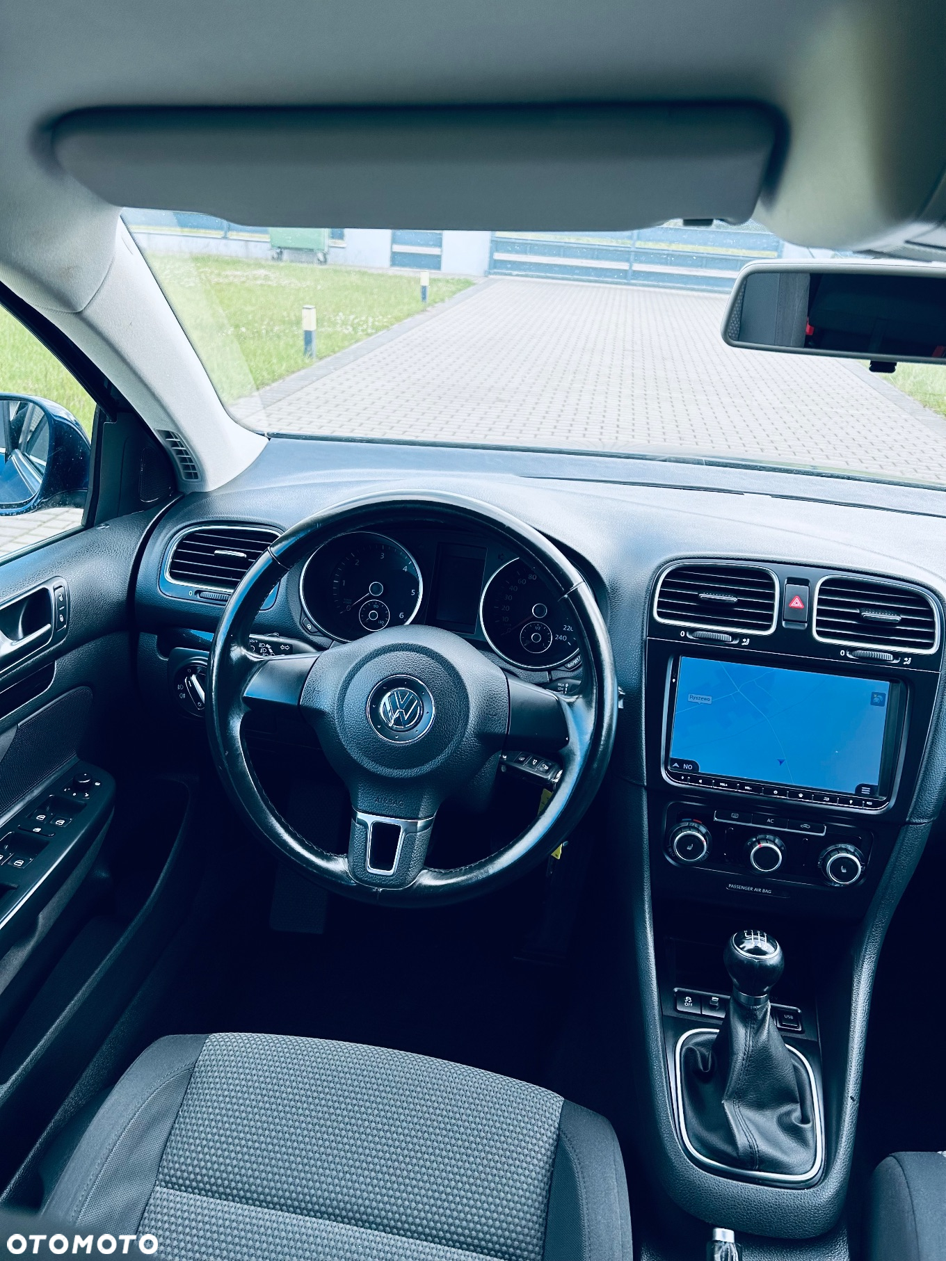 Volkswagen Golf VI 2.0 TDI Comfortline - 17